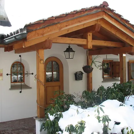 ベッド・アンド・ブレックファスト La Val 2*