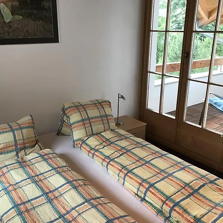 La Val Bed & Breakfast 2*