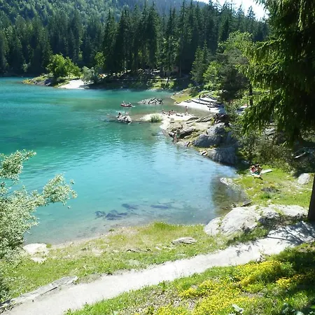 La Val Alojamento de Acomodação e Pequeno-almoço 2*